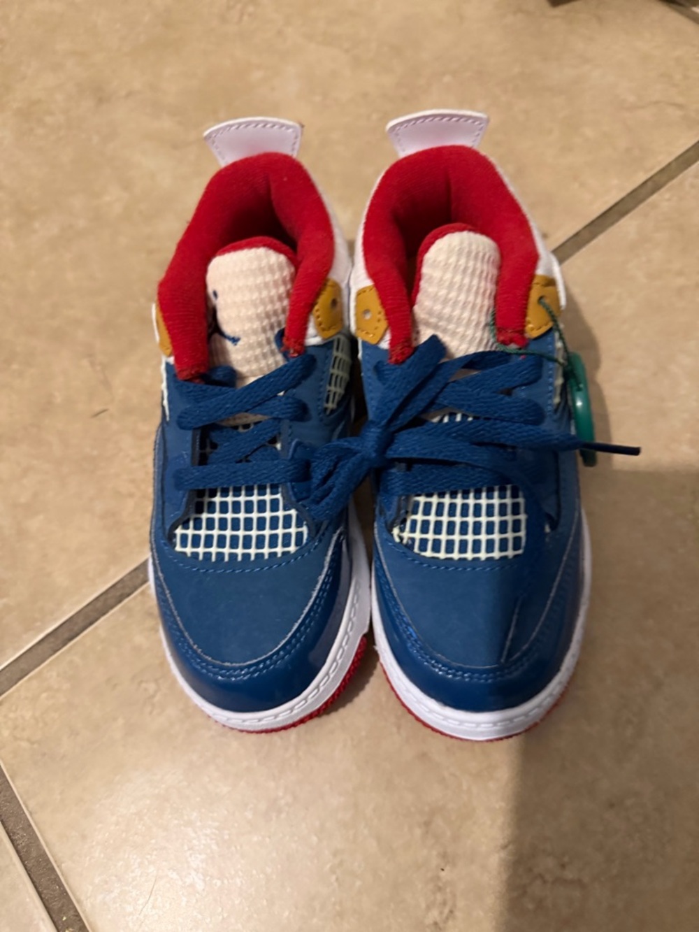 Nike Air Jordan 4 Retro GS Messy Room 2023 size 9C